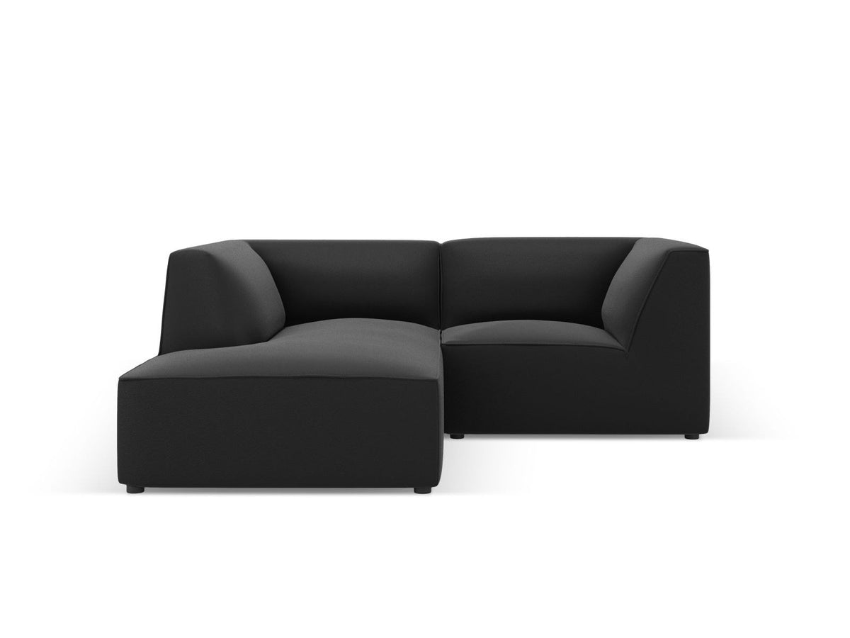 Modulares Ecksofa links Siena in Light Beige-Pacifico mit lederähnlichem Kunstlederbezug, schwarzen Kunststoffbeinen und Récamiere-Form.