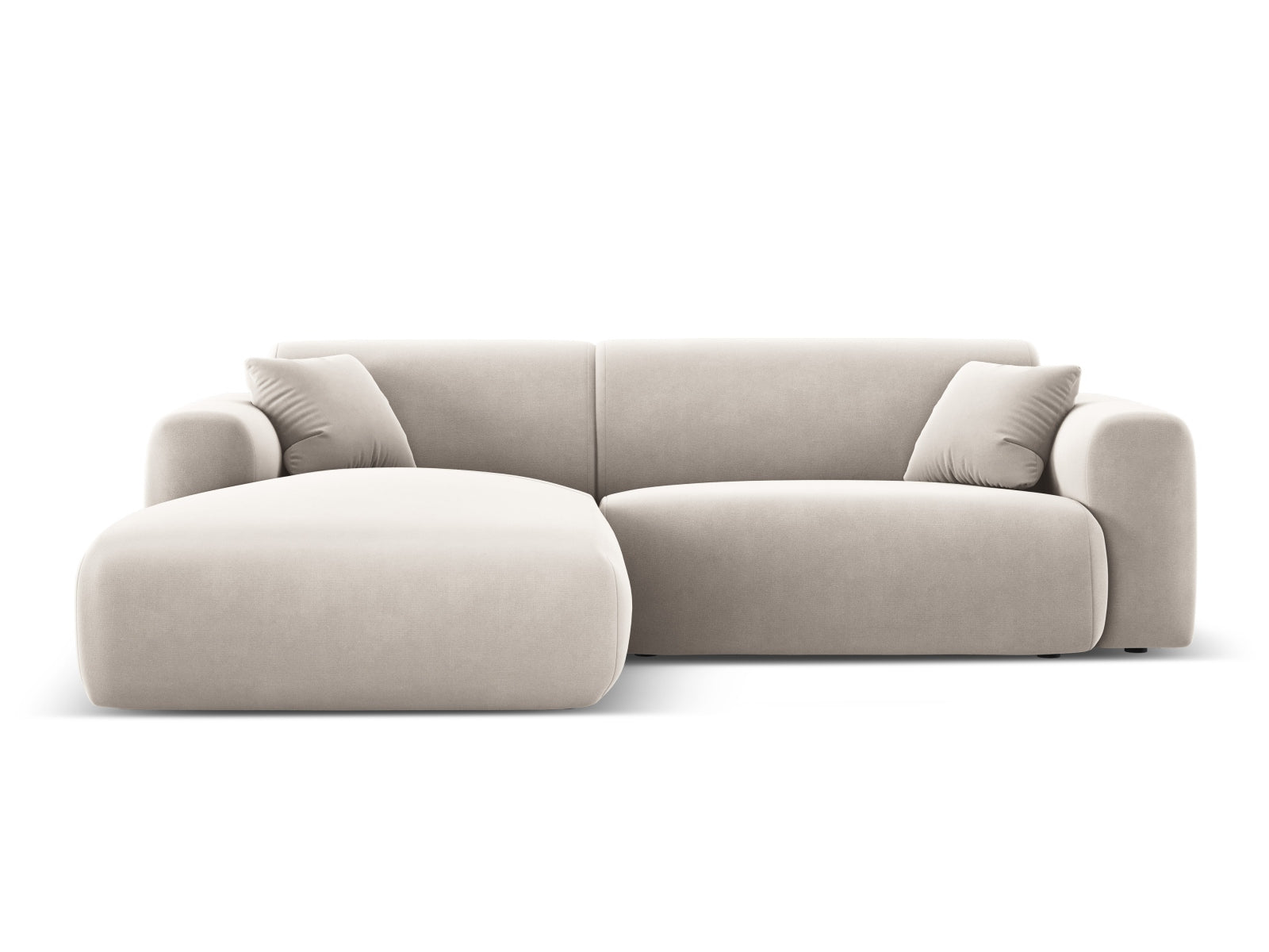 Modernes Nolio Velour Ecksofa links, 4-Sitzer in zartem Beige, perfekt für gemütliche Wohnzimmer, entworfen von Cosmopolitan Design.