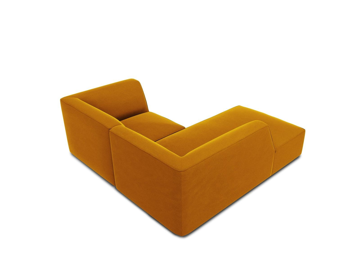 Modulares Ecksofa in Beige-Samt mit Récamiere links, Massivholzrahmen, schwarzen Kunststoffbeinen und weicher Samtpolsterung.