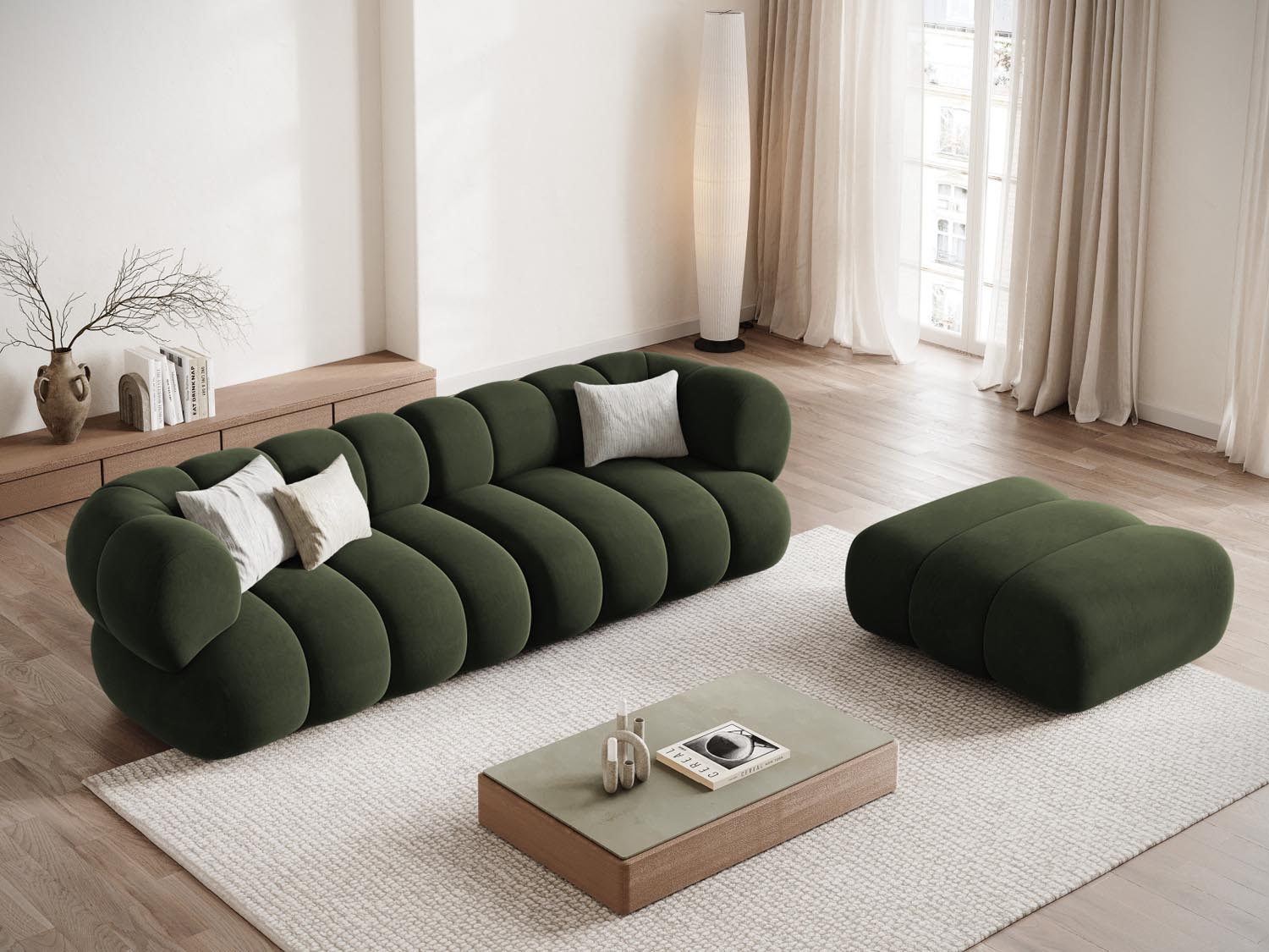 Eleganter Koge Velour Pouf in stilvollem Grün, ideal für gemütliche Sitzgelegenheiten und moderne Wohnräume.