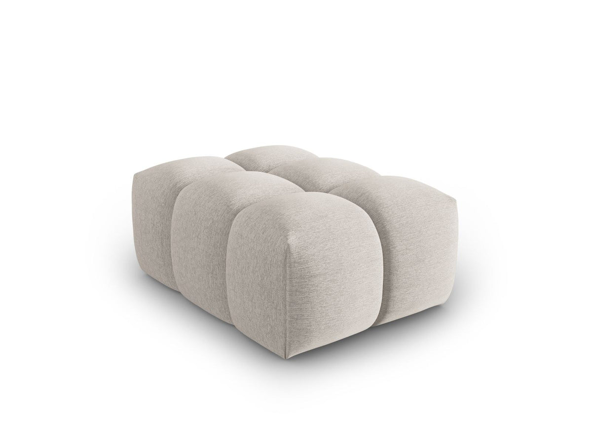 Beiger Pouf Verona mit Sorella-Strukturstoff, Massivholzrahmen und schwarzen Kunststoffbeinen, quaderförmige Sitzfläche.
