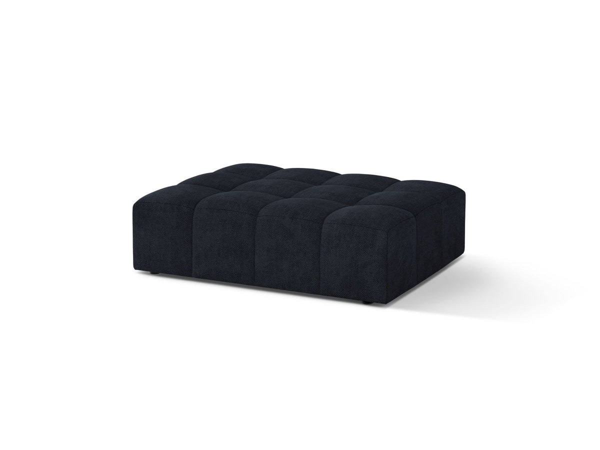 Pouf Chicago mit Massivholzrahmen, Sperrholz und Chenille-Stoffbezug in Light Beige, schwarze Kunststoffbeine, Sitzhöhe 42 cm.
