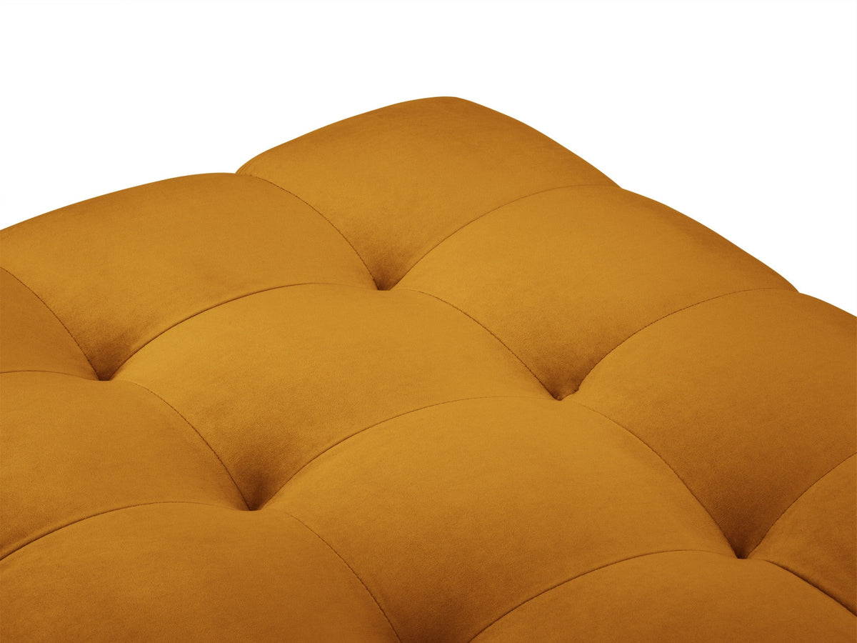 Quadratischer Pouf Bali mit gepolsterter Sitzfläche aus Stoff auf schlanken Metallbeinen