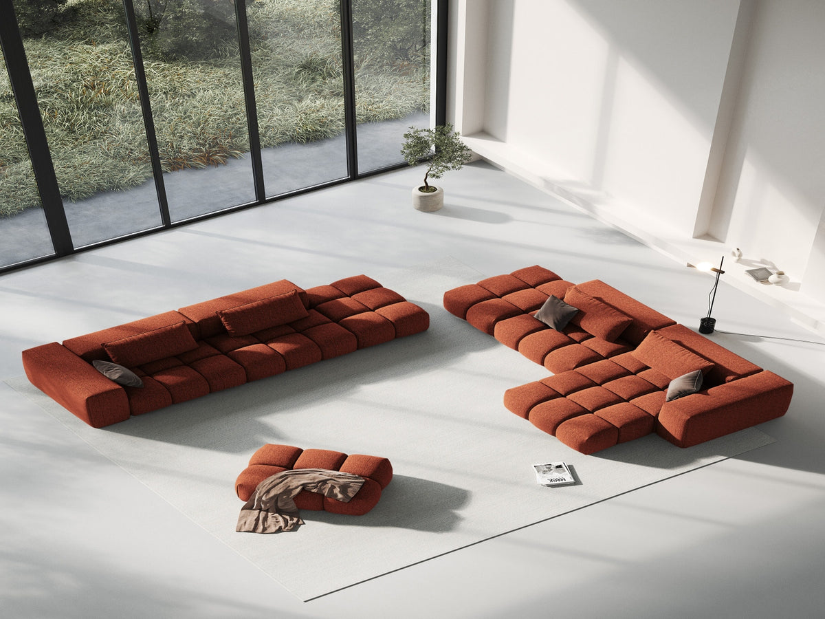 Modulares Ecksofa Verona in Beige-Sorella mit Massivholzrahmen, schwarzen Kunststoffbeinen und strukturiertem Tweed-Stoffbezug, rechte Ausrichtung.