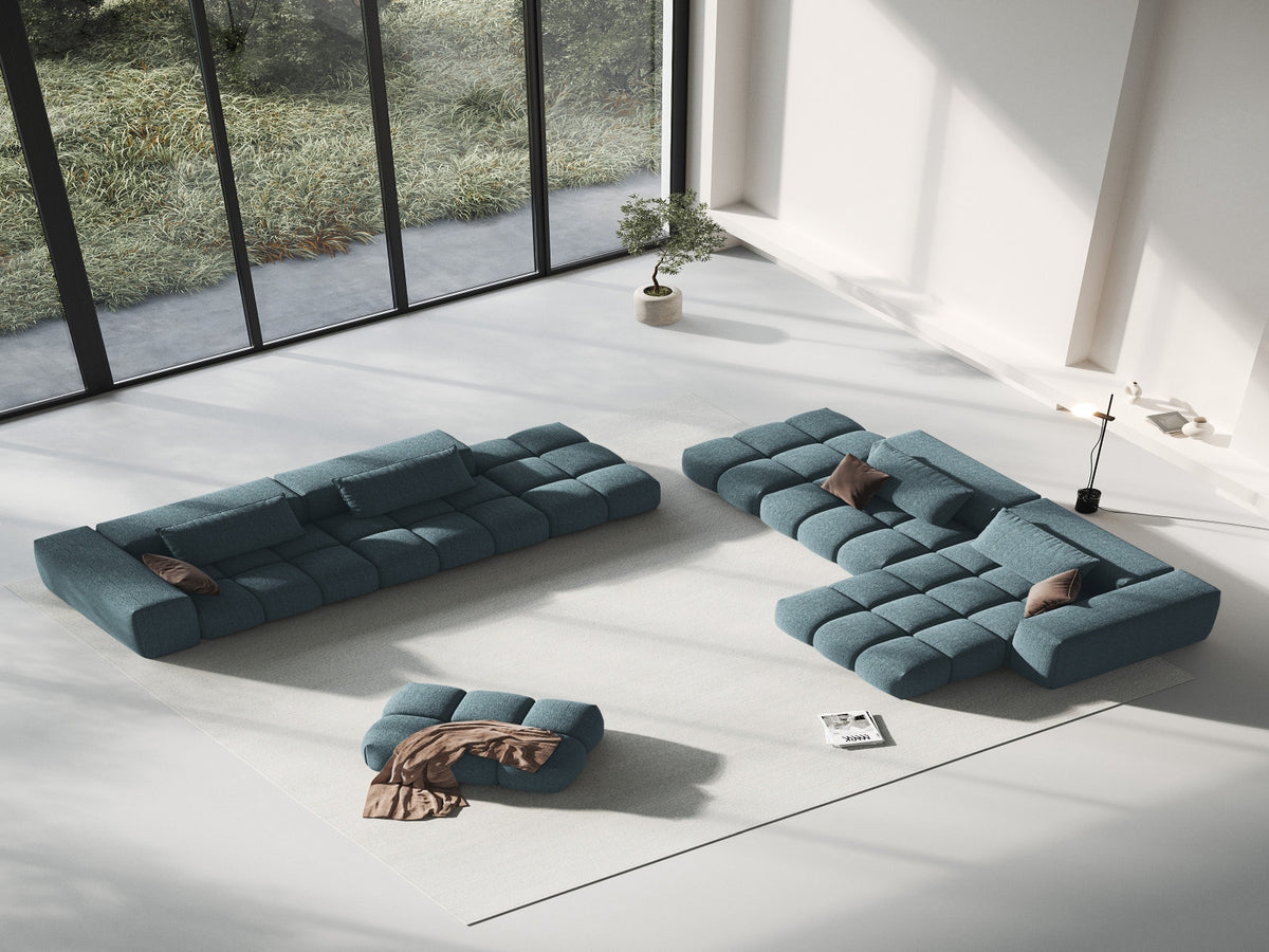 Modulares Ecksofa Verona in Beige-Sorella mit Massivholzrahmen, schwarzen Kunststoffbeinen und strukturiertem Tweed-Stoffbezug, rechte Ausrichtung.