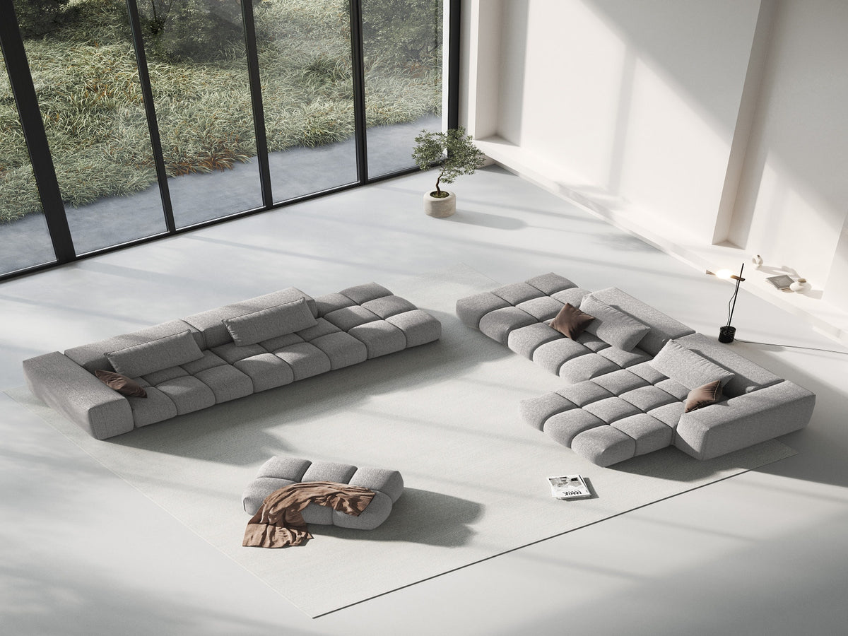 Modulares Ecksofa Verona in Beige-Sorella mit Massivholzrahmen, schwarzen Kunststoffbeinen und strukturiertem Tweed-Stoffbezug, rechte Ausrichtung.