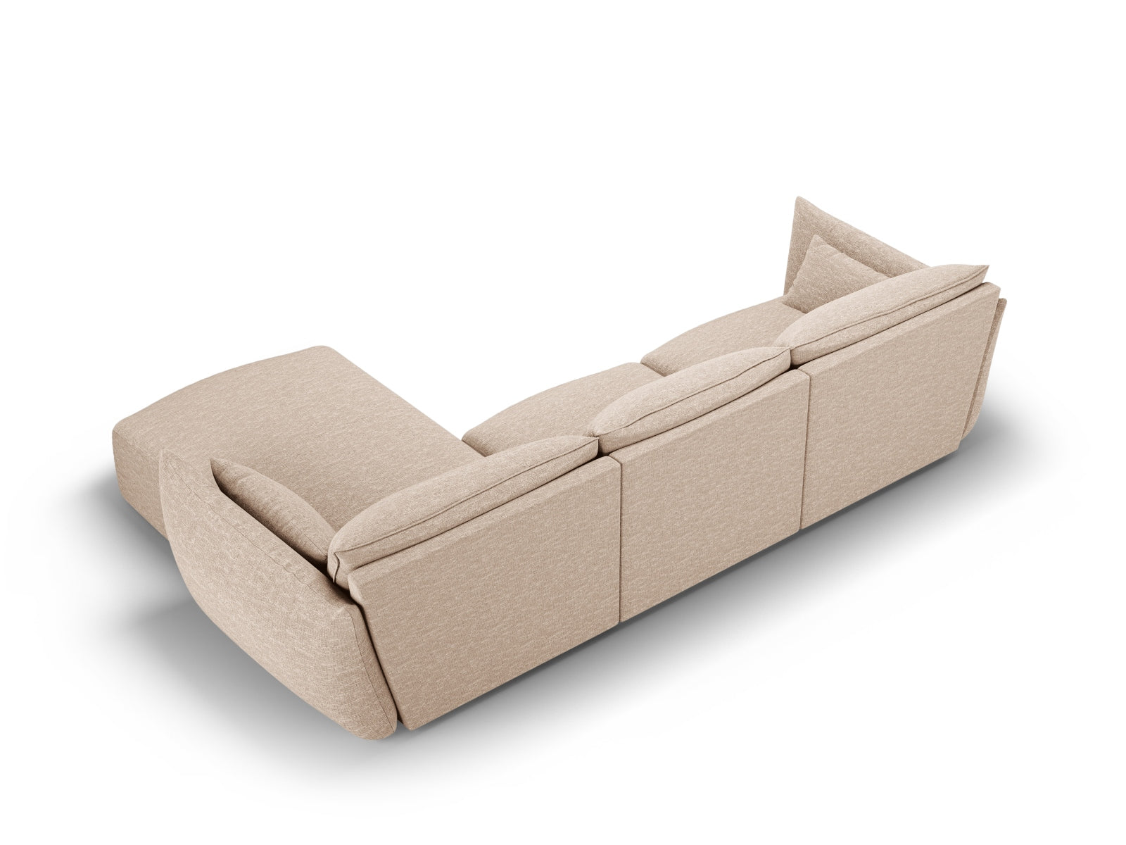 Modernes 4-Sitzer Ecksofa Matera in sanftem Beige, perfekt für entspannte Stunden und geschmackvolle Einrichtung, von Cosmopolitan Design.