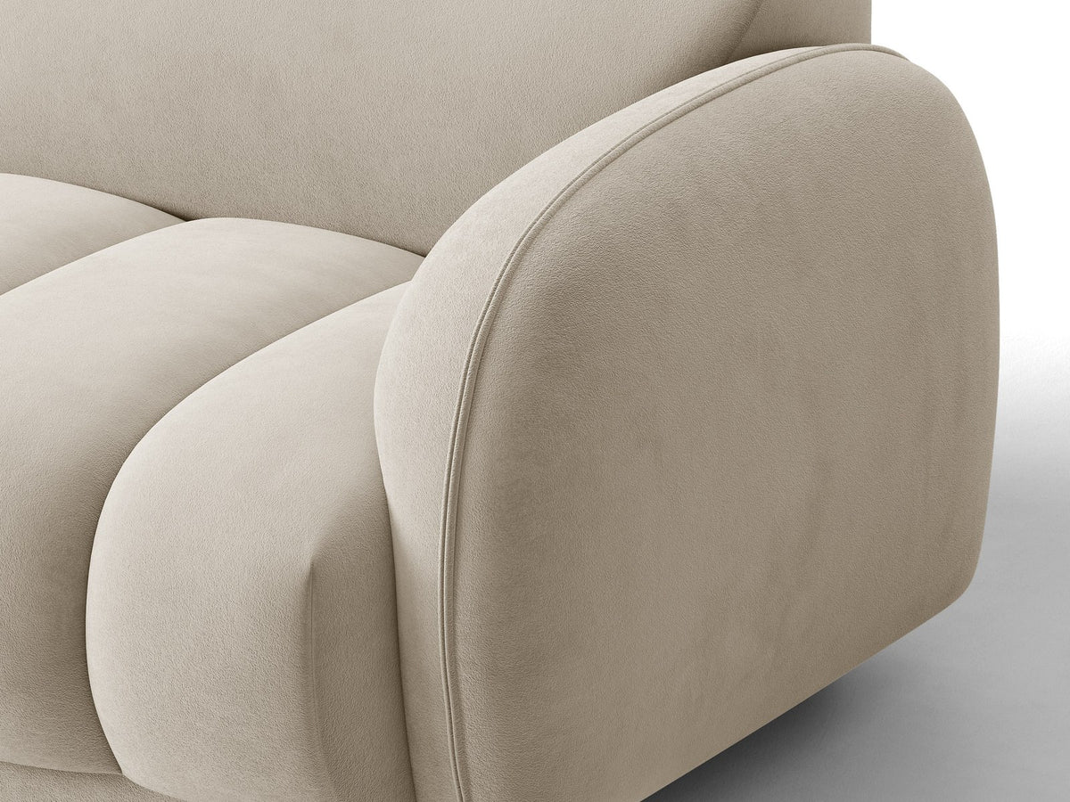 Bilbao Ecksofa rechts in Light Beige-Casino Samt, Massivholzrahmen, schwarze Kunststoffbeine, 3-Sitzer mit Récamiere, urbanes Design.