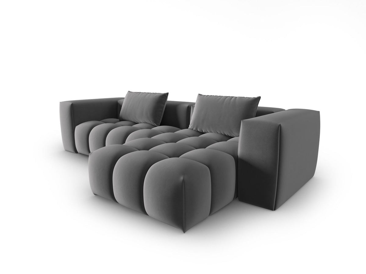 Modulares Ecksofa rechts in Sand-Casino Samt mit Massivholzrahmen, schwarzen Kunststoffbeinen und drei Sitzplätzen, seitliche Ansicht.