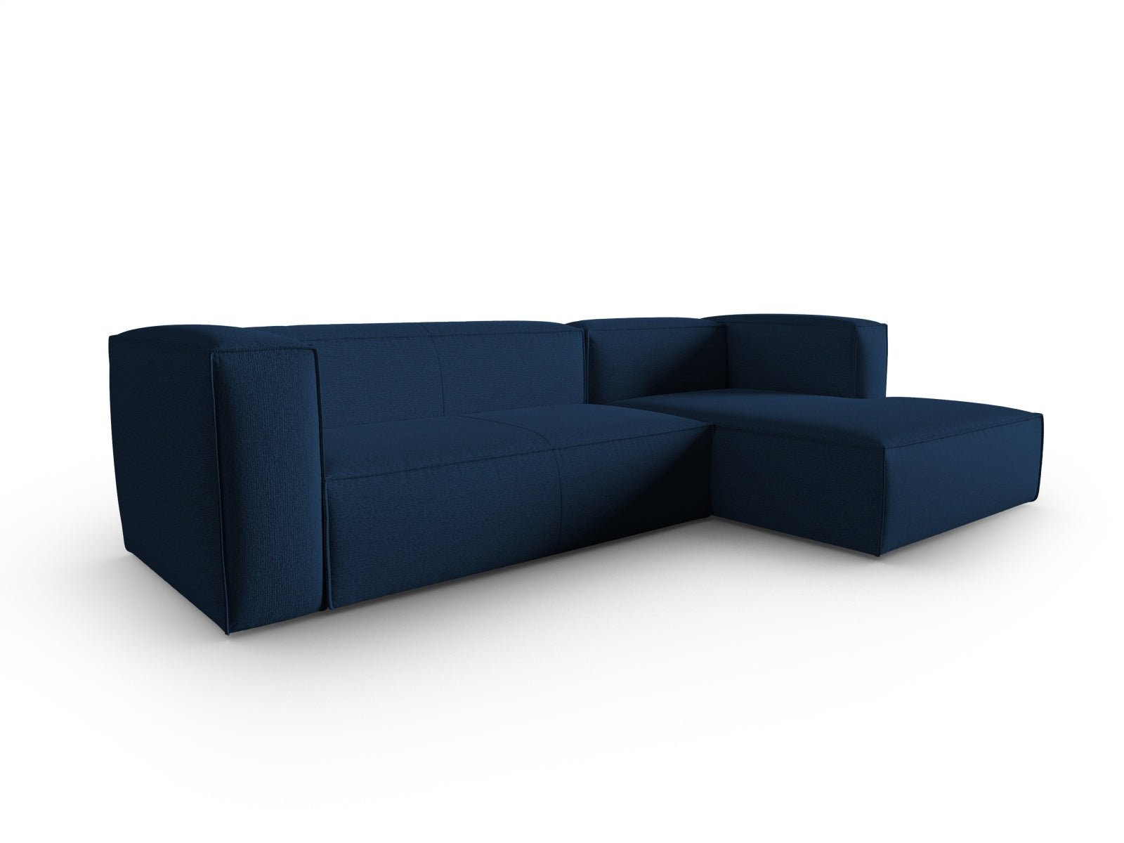 Entdecken Sie das elegante Mackay Ecksofa rechts 4 Sitzer von Cosmopolitan Design – ideal für zeitgemässe Wohnräume und höchsten Sitzkomfort.