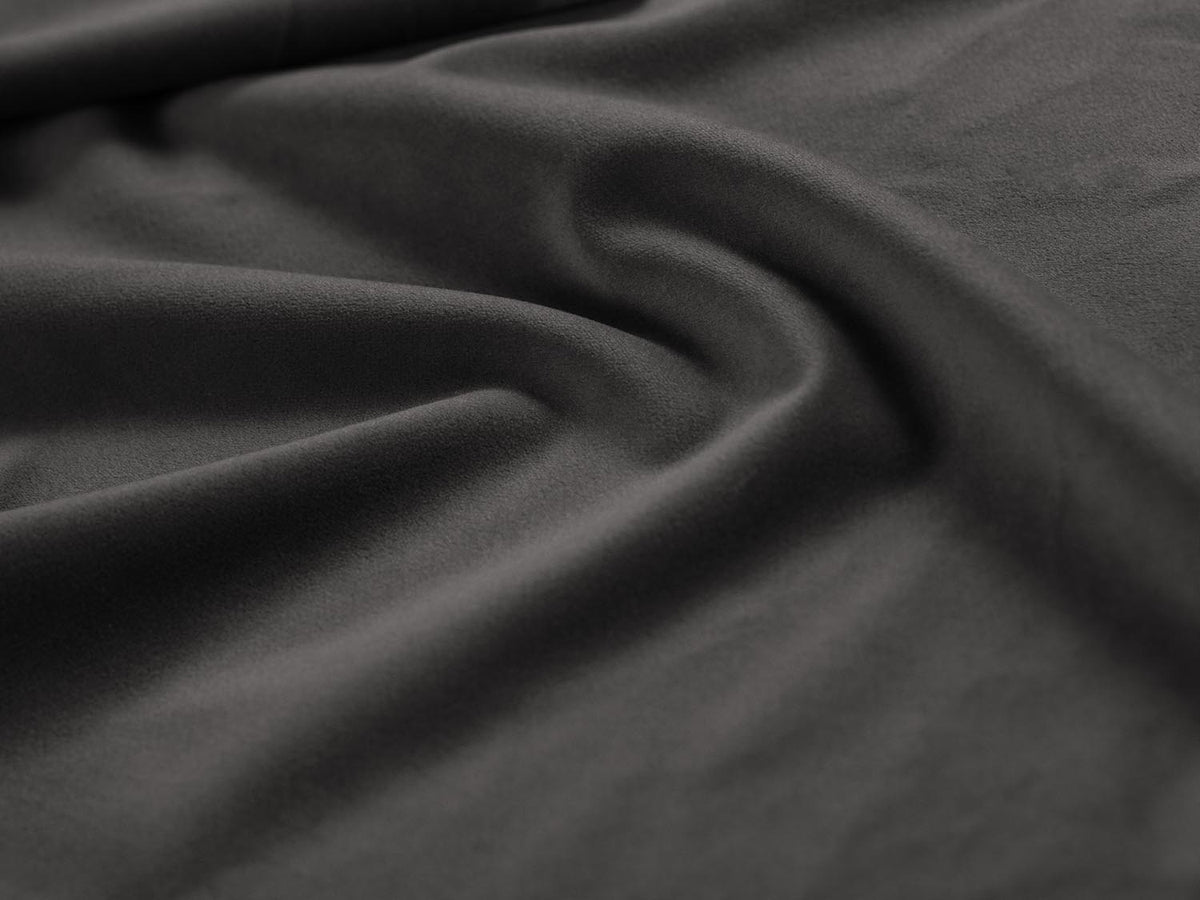Vienna Velour Ecksofa rechts 5 Sitzer 170cm in Dark Grey/Schwarz-Bluvel präsentiert im Onlineshop von KAQTU Design AG. Ecksofa rechts ist von Cosmopolitan Design