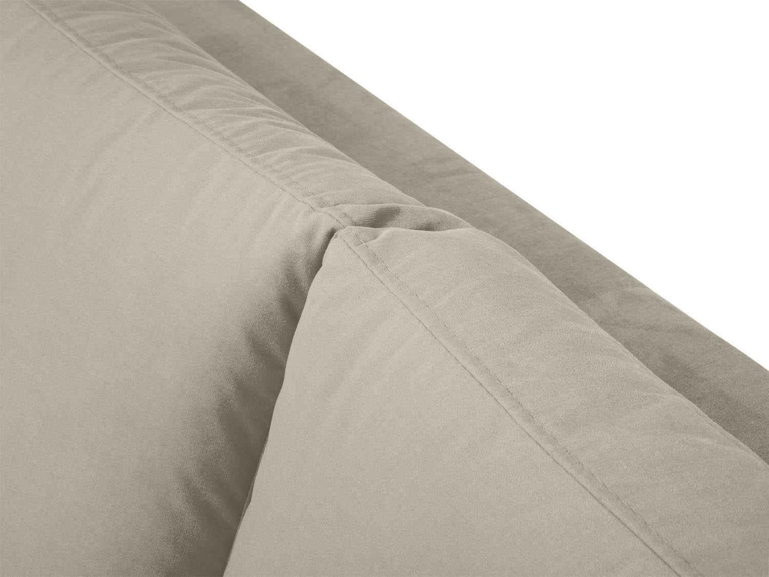 Erleben Sie das stilvolle Hastings Velour Ecksofa rechts 5 Sitzer von Cosmopolitan Design – ideal für Ihr modernes Wohnzimmer und ultimativen Komfort.