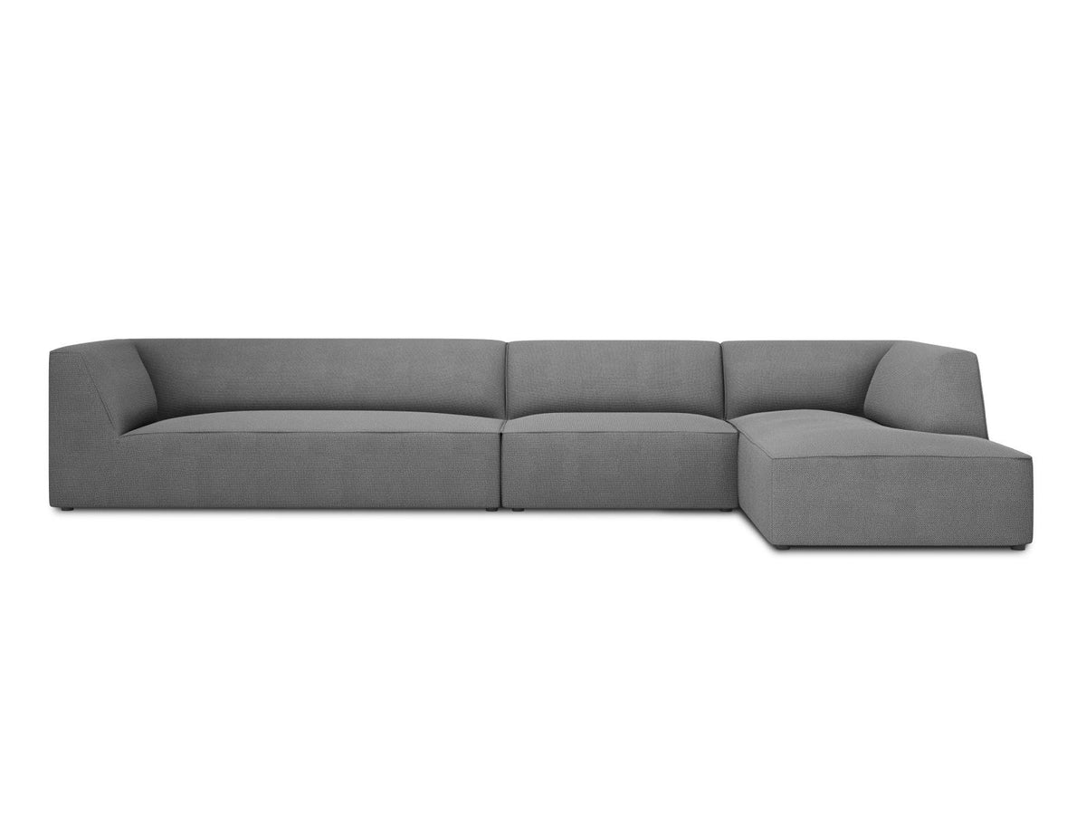 Modulares Ecksofa Siena in Light Beige-Scala mit Cordstoff-Bezug, schwarzen Kunststoffbeinen und Récamiere, 5-Sitzer Ausführung von Cosmopolitan Design.