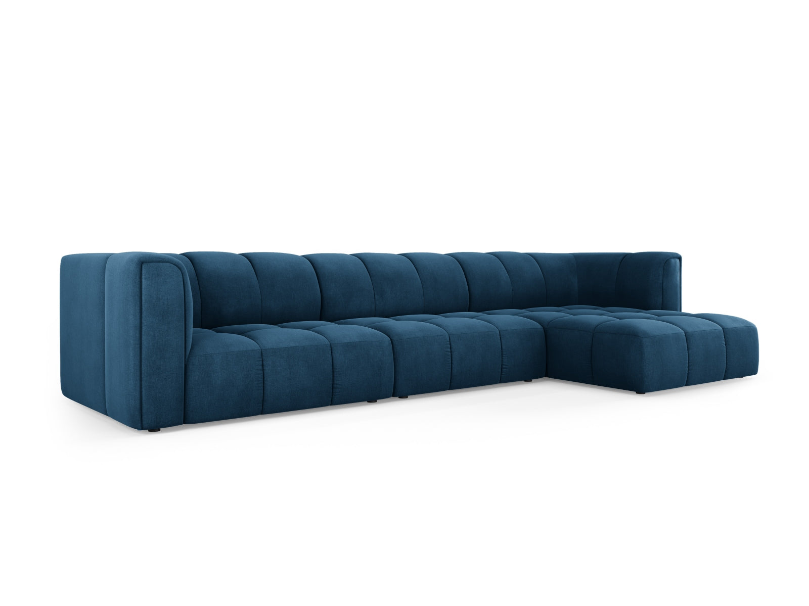 5-Sitzer Ecksofa rechts Moritz in Royal Blue-Rebel präsentiert im Onlineshop von KAQTU Design AG. Ecksofa rechts ist von Cosmopolitan Design