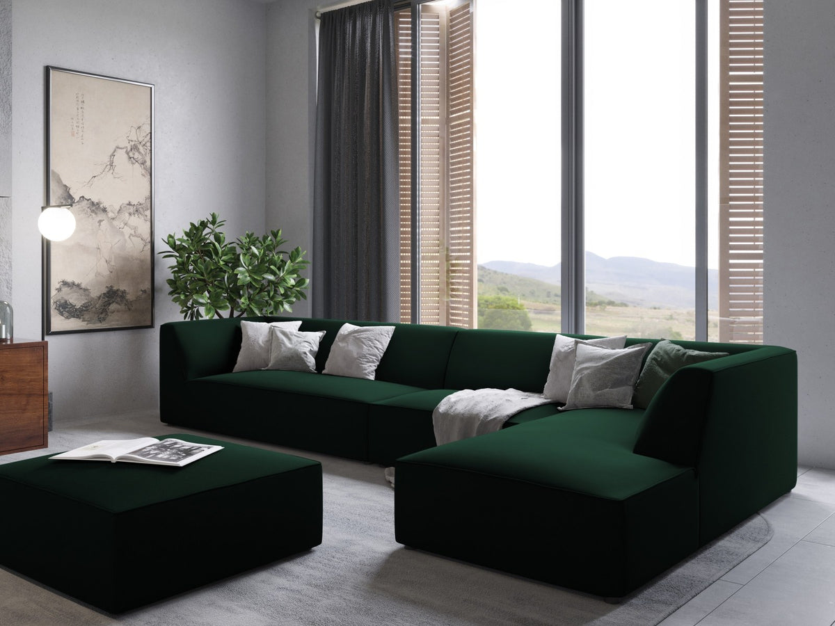 Modulares Ecksofa rechts mit Samtbezug in Beige-Salvador, Récamiere, Massivholzrahmen und schwarzen Kunststoffbeinen, 5-Sitzer Ausführung.