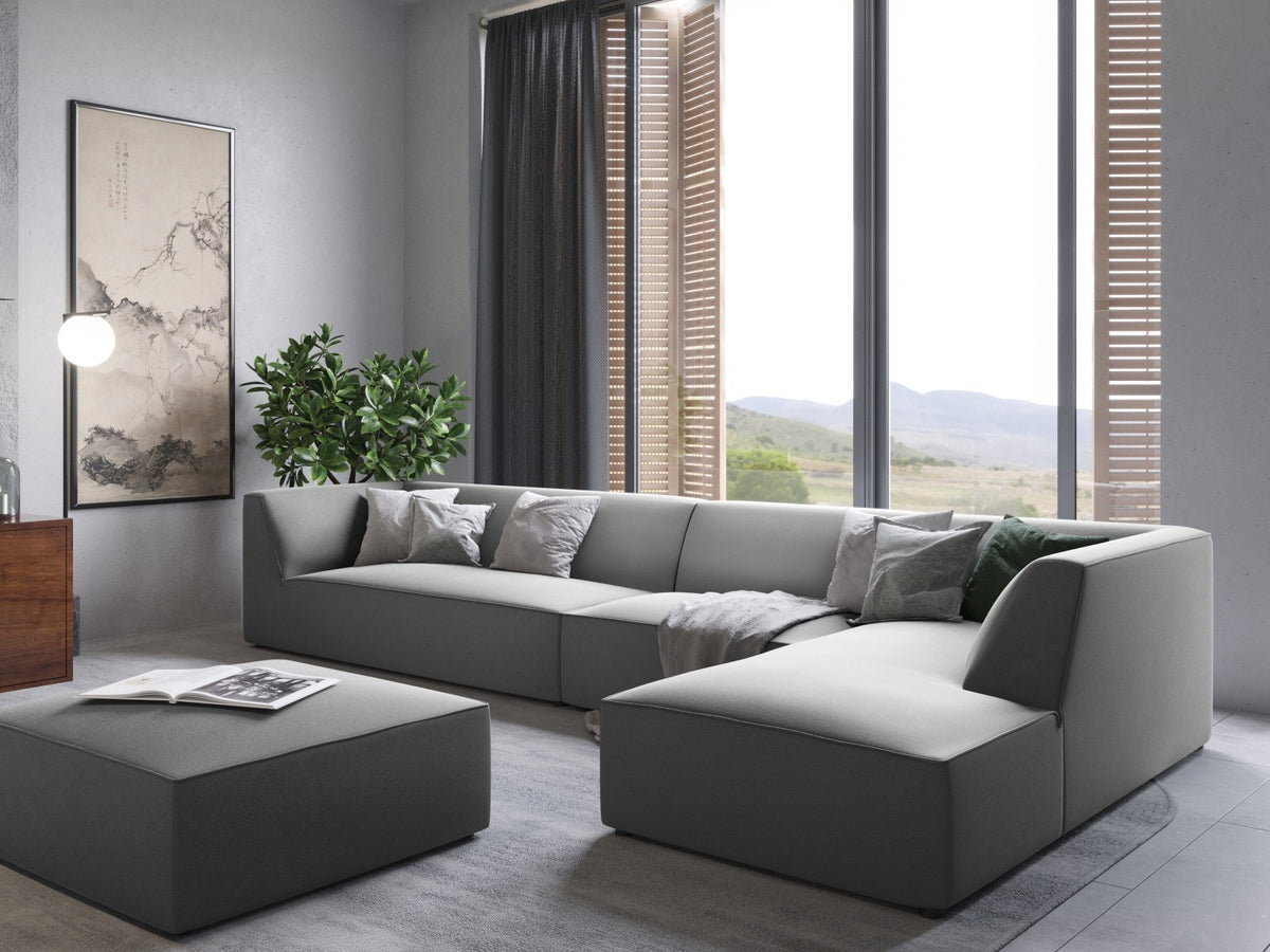 Modulares Ecksofa rechts mit Samtbezug in Beige-Salvador, Récamiere, Massivholzrahmen und schwarzen Kunststoffbeinen, 5-Sitzer Ausführung.