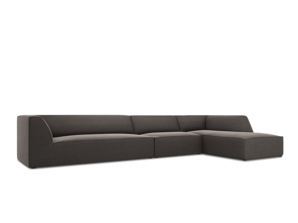 Modulares Ecksofa rechts mit Samtbezug in Beige-Salvador, Récamiere, Massivholzrahmen und schwarzen Kunststoffbeinen, 5-Sitzer Ausführung.