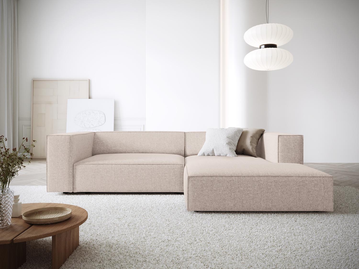 Entdecken Sie das elegante Arendal Ecksofa rechts 3-Sitzer von Cosmopolitan Design – perfekt für Ihr modernes Zuhause, vereint Komfort und Stil.