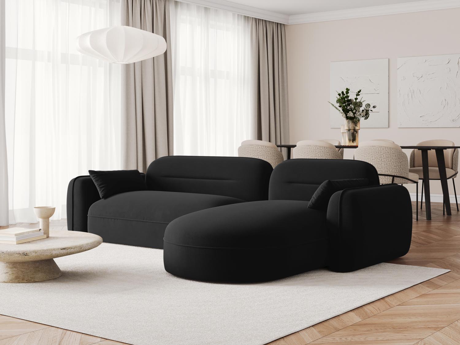 Stylisches, rechteckiges 4-Sitzer Ecksofa Sydney aus weichem Velours, perfekt für moderne Wohnzimmer und entspannte Zusammenkünfte.
