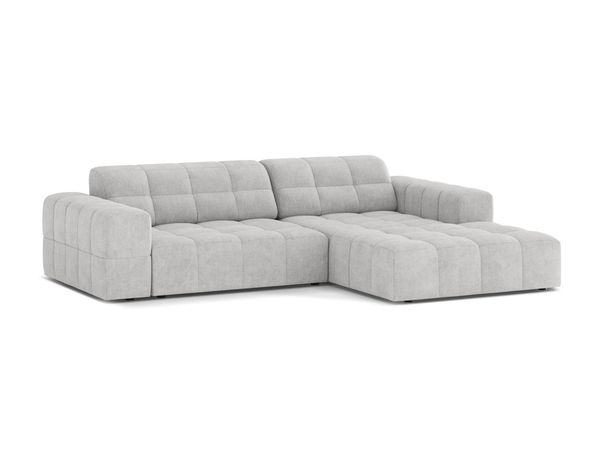 Ecksofa Chicago mit hellbeigem Chenillestoff Eden, schwarzen Kunststoffbeinen und breiter Récamiere, rechtsseitig ausgerichtet, 3-Sitzer.