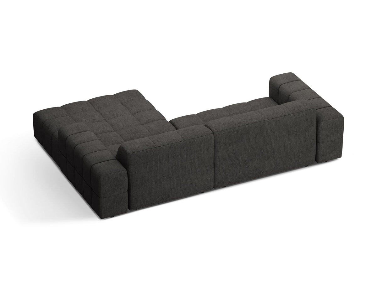 Ecksofa Chicago mit hellbeigem Chenillestoff Eden, schwarzen Kunststoffbeinen und breiter Récamiere, rechtsseitig ausgerichtet, 3-Sitzer.