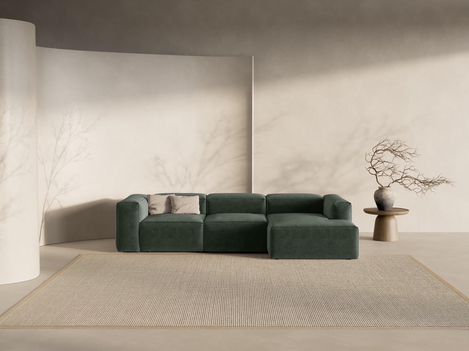 Bergamo Modular Ecksofa rechts 3 Sitzer in Moss Green-Liberty präsentiert im Onlineshop von KAQTU Design AG. Ecksofa rechts ist von Cosmopolitan Design