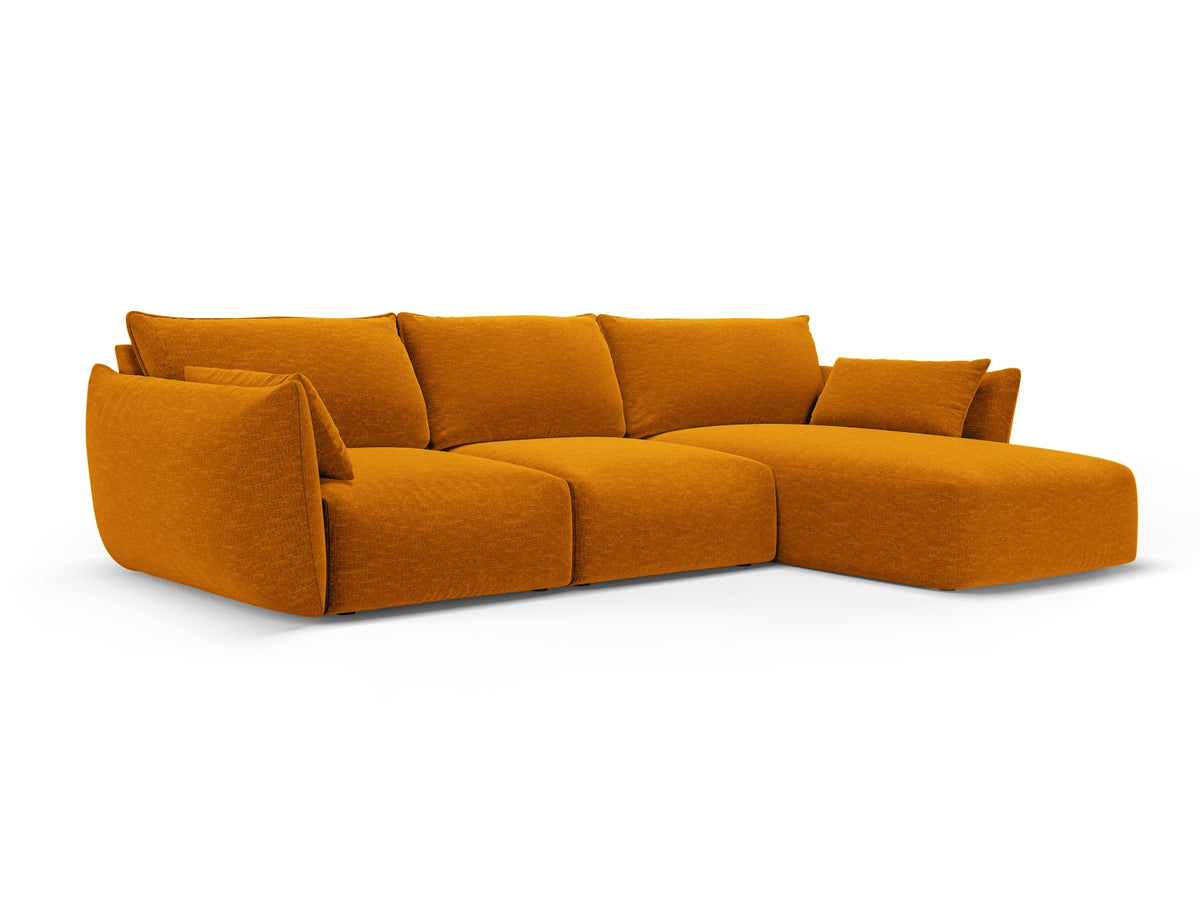 Ecksofa rechts Matera mit Récamière, Stoffbezug und schwarzen Beinen im Wohnzimmer