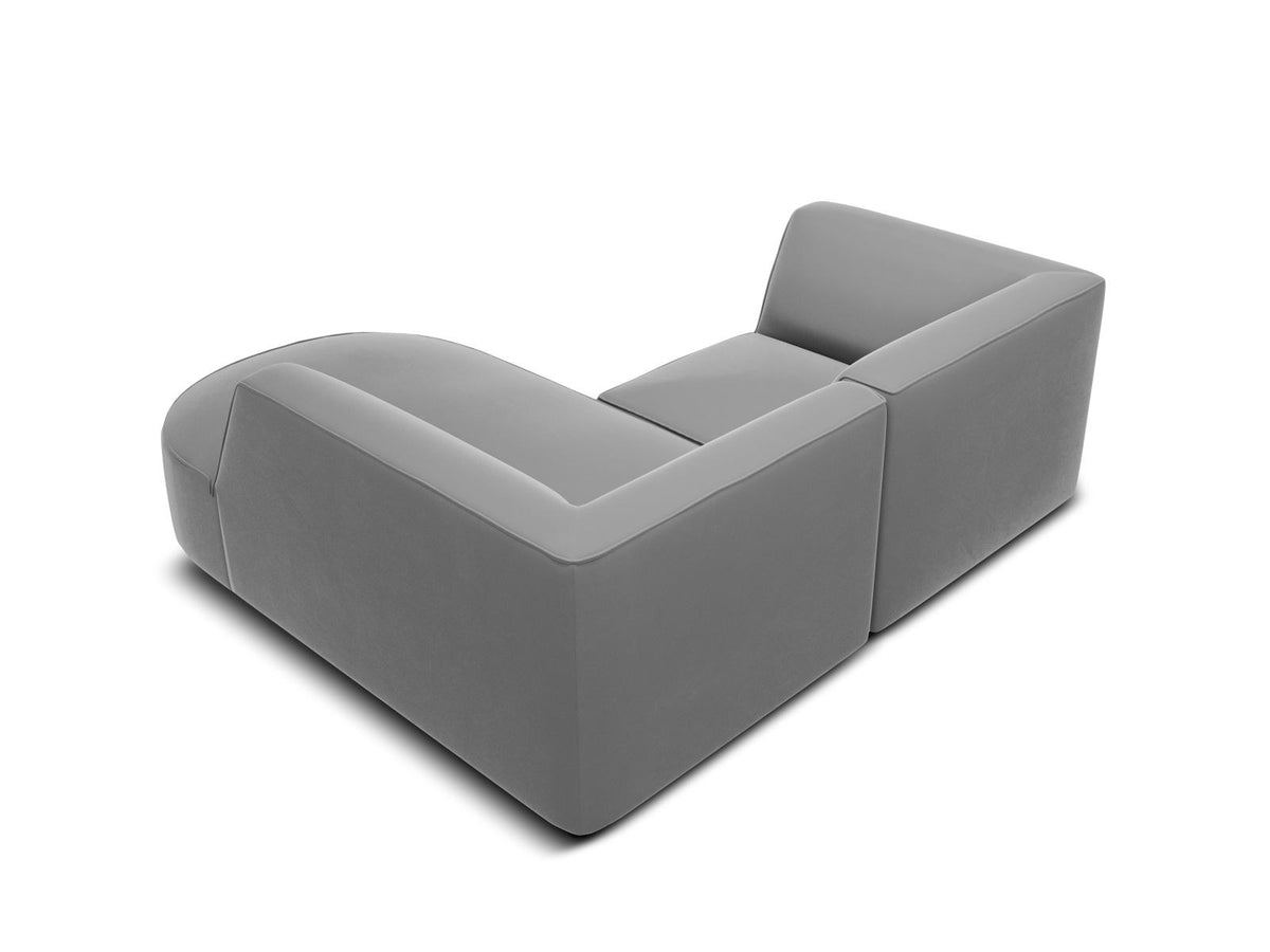 Modulares Ecksofa Siena in Beige-Salvador Samtstoff mit Récamiere, schwarzen Kunststoffbeinen und massivem Holzrahmen, rechts ausgerichtet.