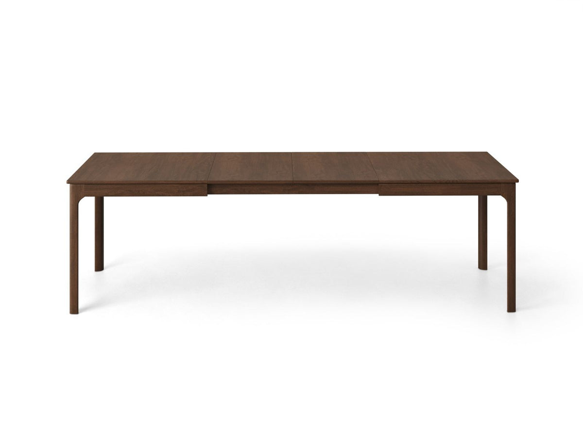 Ausziehbarer Esstisch Dinan mit Tischplatte aus Eichenfurnier und Beinen aus Eichenholz, Farbton Natural Oak Veneer-Wood, rechteckige Form.