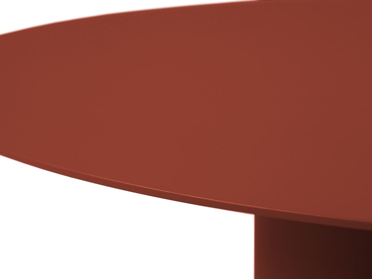 Couchtisch Iseo aus pulverbeschichtetem Metall in Burgundy mit Stahlbeinen, Masse 80 x 80 x 33.5 cm, Beindurchmesser 14 cm, hergestellt in Europa.