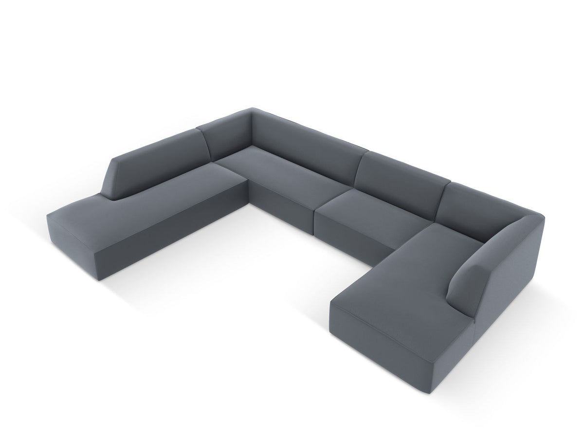 Panorama-Ecksofa links Siena in Light Beige-Pacifico Kunstleder mit Récamiere, Massivholzrahmen und schwarzen Kunststoffbeinen, 7-Sitzer Ausführung.