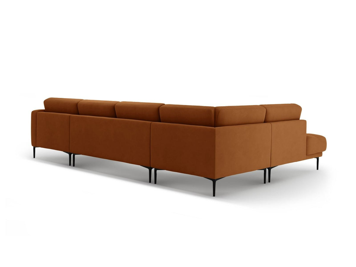 Grünes Samt-Panorama-Ecksofa links mit schwarzen Metallbeinen, grosser Sitzfläche und Récamiere, Modell Lazio von Cosmopolitan Design.