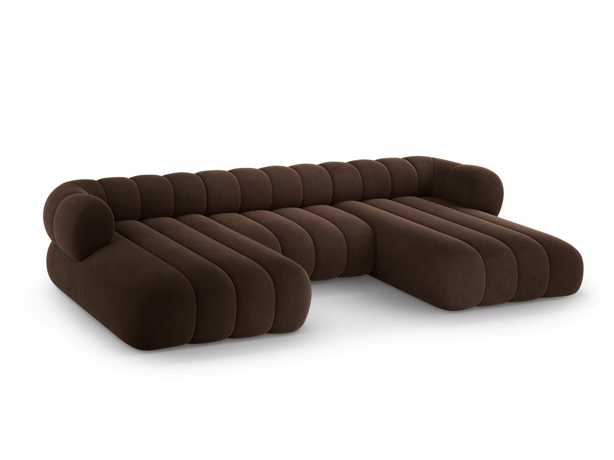 Koge Velour Panoramic Sofa 6 Sitzer 165cm in Chocolate-Vogue präsentiert im Onlineshop von KAQTU Design AG. 3er Sofa ist von Cosmopolitan Design