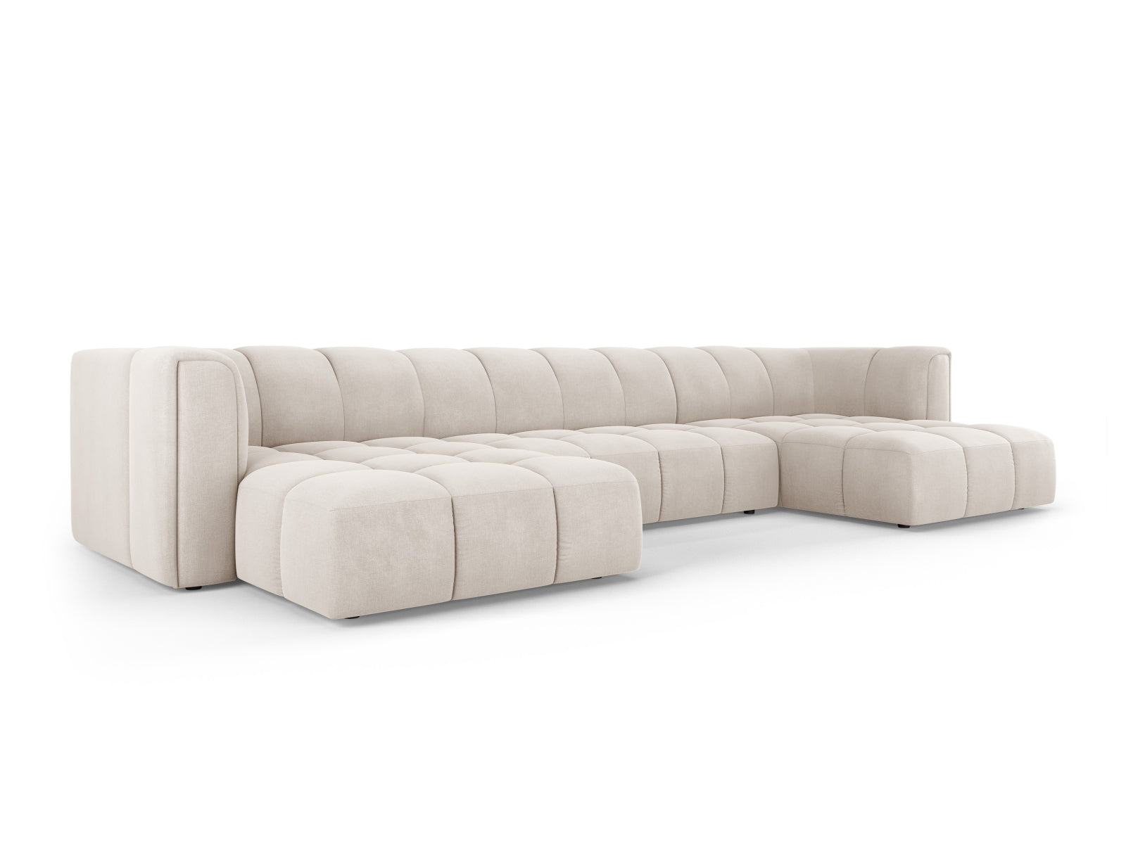 Beige 5-Sitzer Panoramabank Moritz von Cosmopolitan Design, stilvolles Ecksofa für modernen Wohnraum, bequem und elegant.