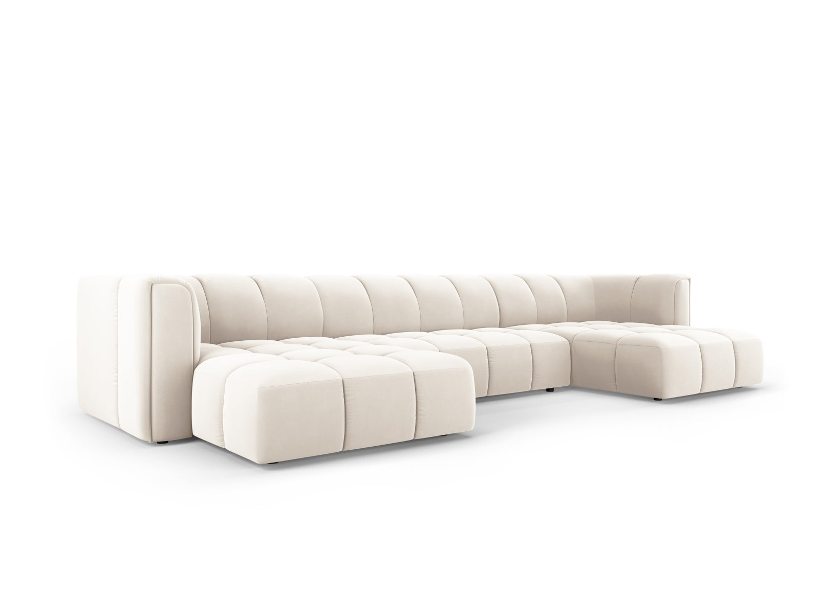 Elegantes 5-Sitzer Ecksofa Moritz in sanftem Light Beige-Bluvel, ideal für stilvolle Wohnräume und gemütliche Abende.