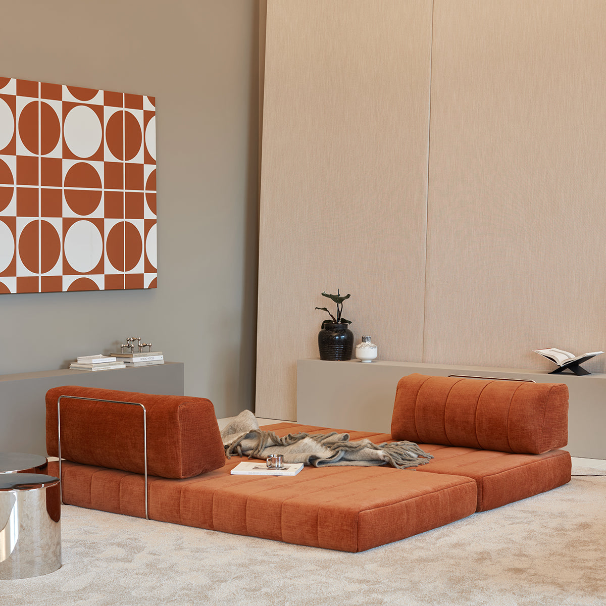 CozyPad Schlafsofa in 412 Esina Rust Orange präsentiert im Onlineshop von KAQTU Design AG. Bettsofa ist von Innovation Living