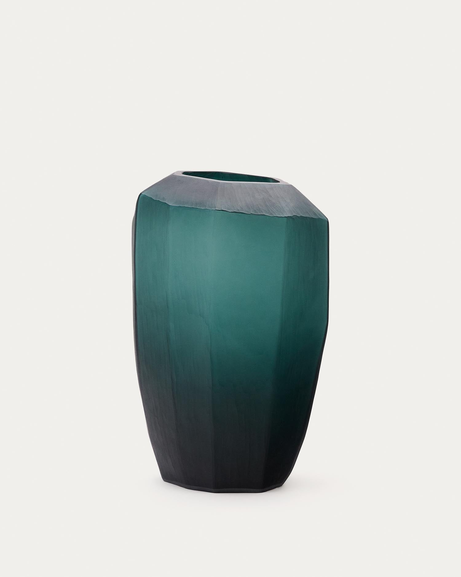 Vase Geonix aus grünem Glas 45,5 cm in Grün präsentiert im Onlineshop von KAQTU Design AG. Vase ist von Kave Home