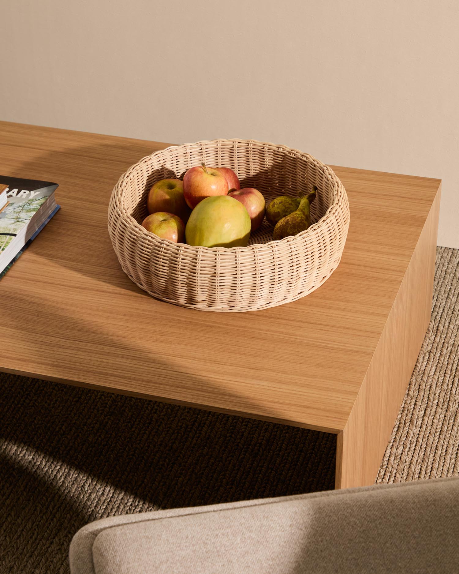 Entdecken Sie die Rattanvase Zilna von Kave Home – ein stilvolles Deko-Highlight mit natürlichem Charme und vielseitigen Einsatzmöglichkeiten.