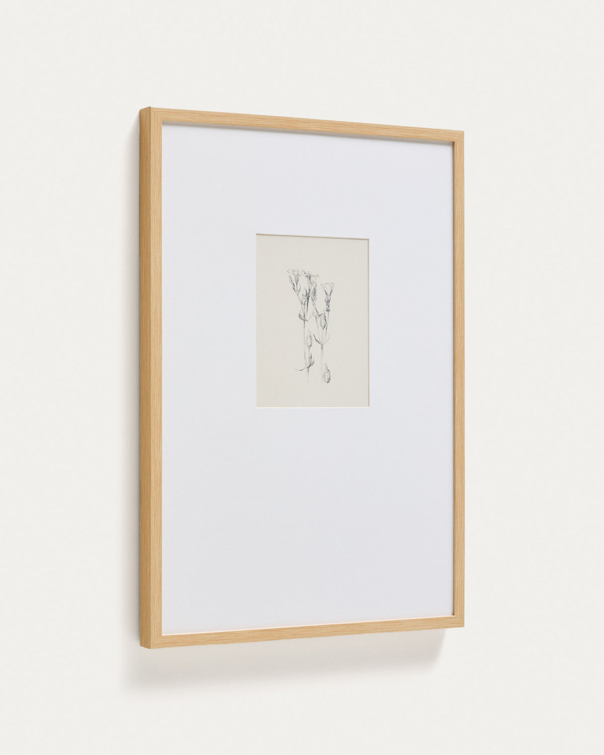 Bild Lirena, botanische Illustration, 50 x 70 cm in Beige, Weiss präsentiert im Onlineshop von KAQTU Design AG. Bild ist von Kave Home