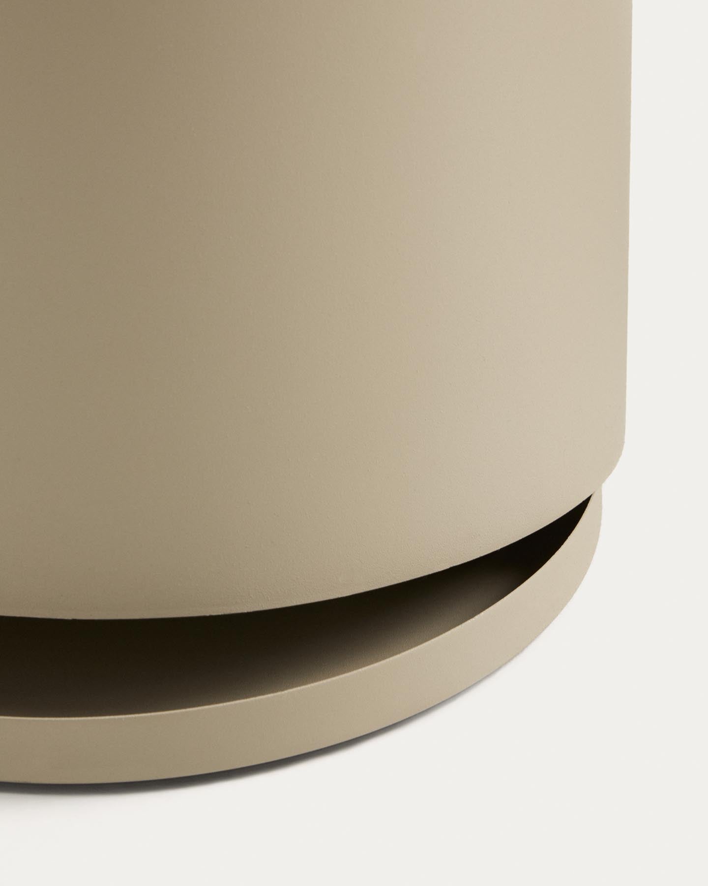 Großer Schirmständer Atin aus beigem Metall in Beige präsentiert im Onlineshop von KAQTU Design AG. Schirmständer ist von Kave Home