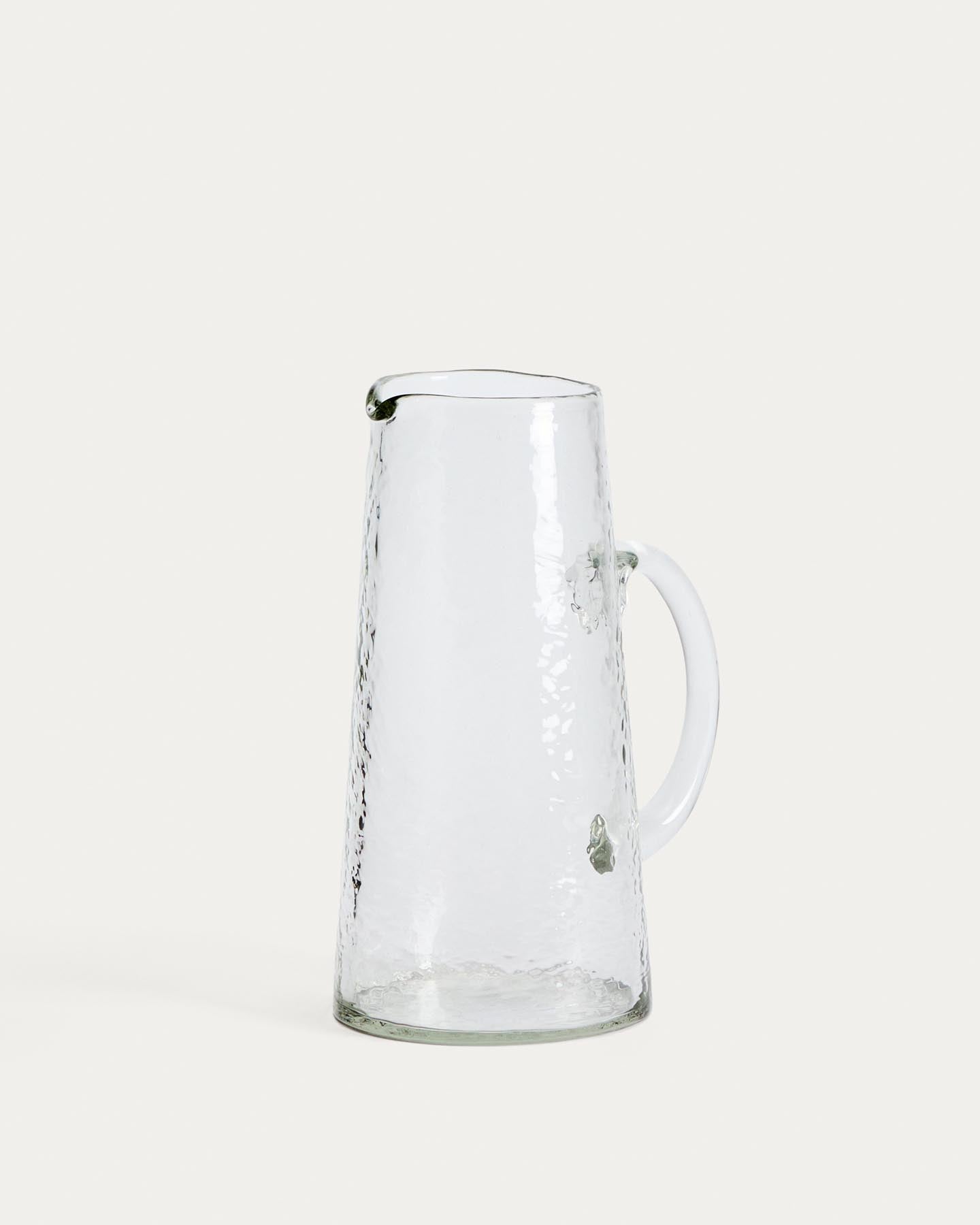 Krug Obila aus transparentem Recyclingglas in Transparent präsentiert im Onlineshop von KAQTU Design AG. Wasserkrüge ist von Kave Home