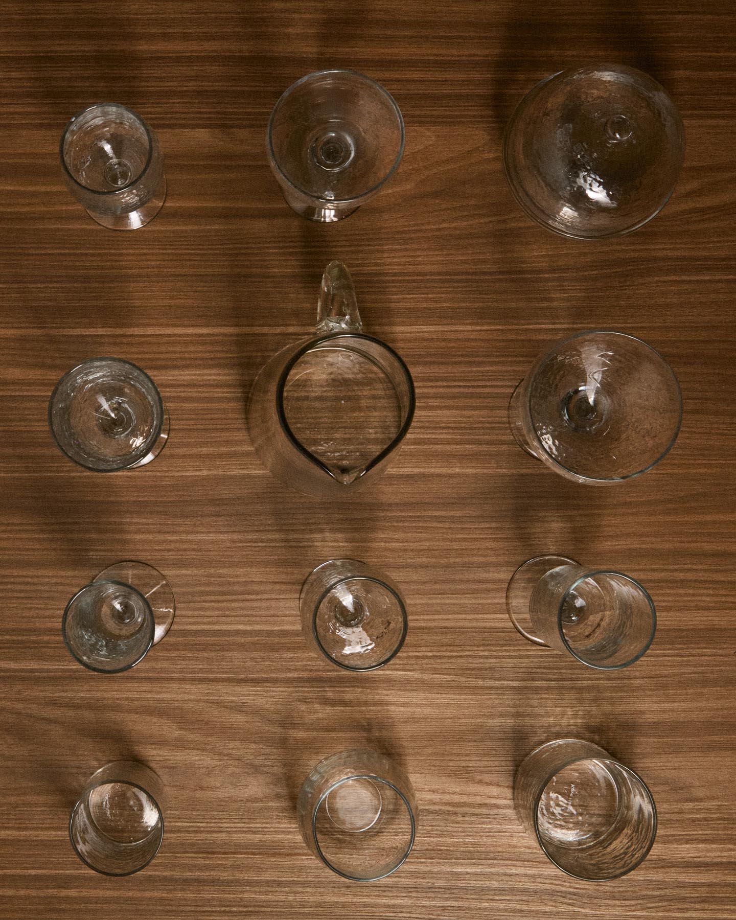 Krug Obila aus transparentem Recyclingglas in Transparent präsentiert im Onlineshop von KAQTU Design AG. Krug ist von Kave Home