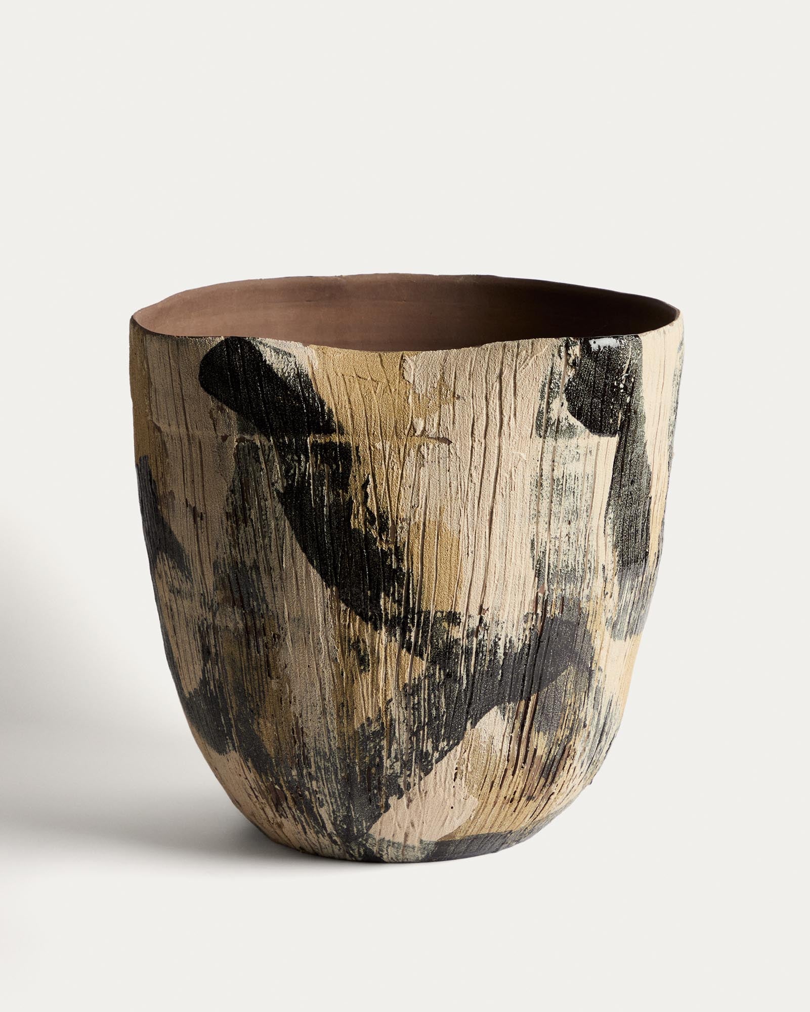 Keramikvase Dirva in Braun, 38 cm in Braun präsentiert im Onlineshop von KAQTU Design AG. Vase ist von Kave Home