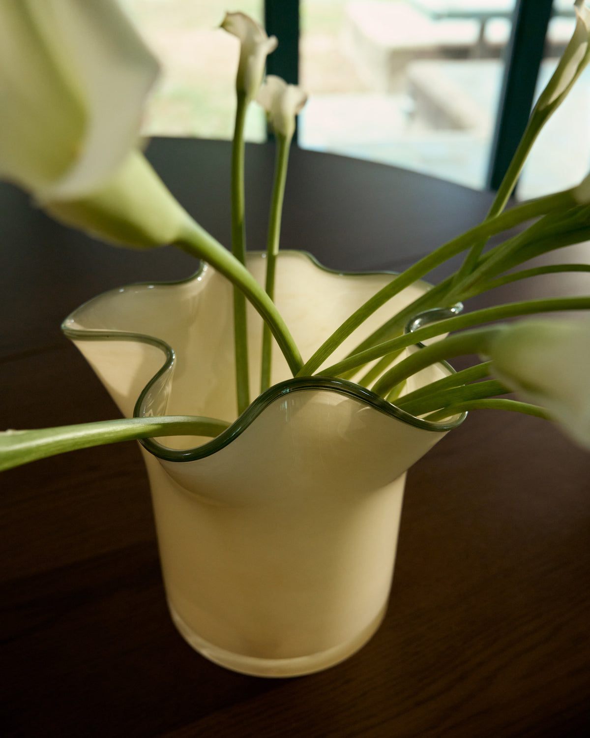 Vase Endasi aus gelbem Glas, 19,5 cm in Gelb, Grün präsentiert im Onlineshop von KAQTU Design AG. Vase ist von Kave Home