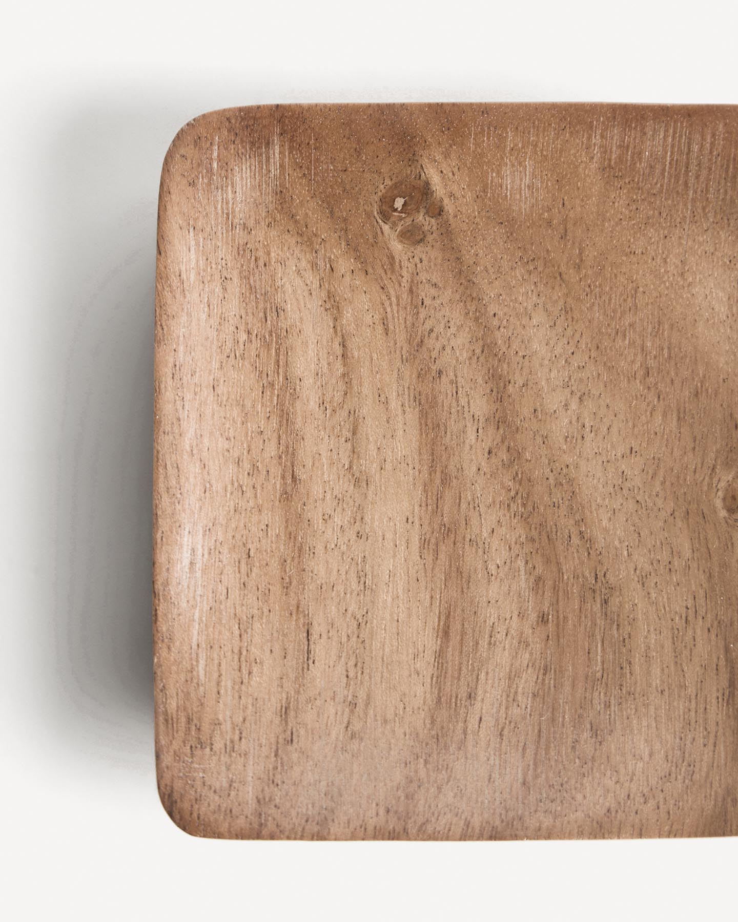 Set Rovin mit 4 Untersetzern aus Akazienholz in Braun präsentiert im Onlineshop von KAQTU Design AG. Glasuntersetzer ist von Kave Home