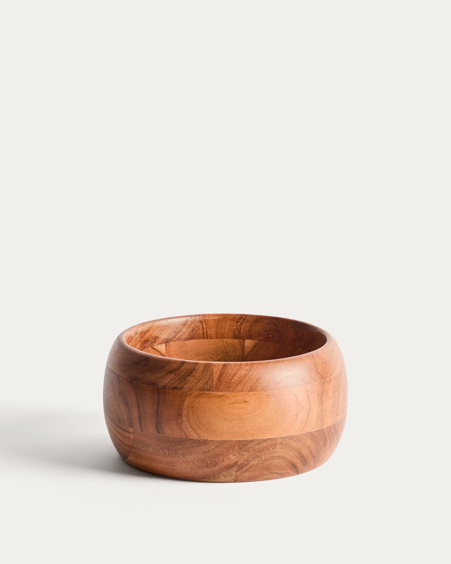 Kleine Schale Malor aus Akazienholz in Braun präsentiert im Onlineshop von KAQTU Design AG. Schale ist von Kave Home