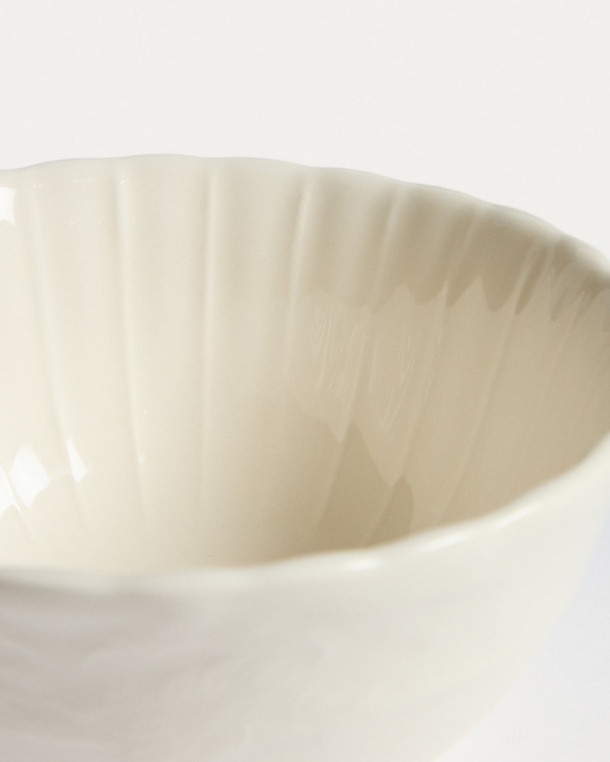 Schale Varla aus Keramik in Beige in Beige präsentiert im Onlineshop von KAQTU Design AG. Schale ist von Kave Home
