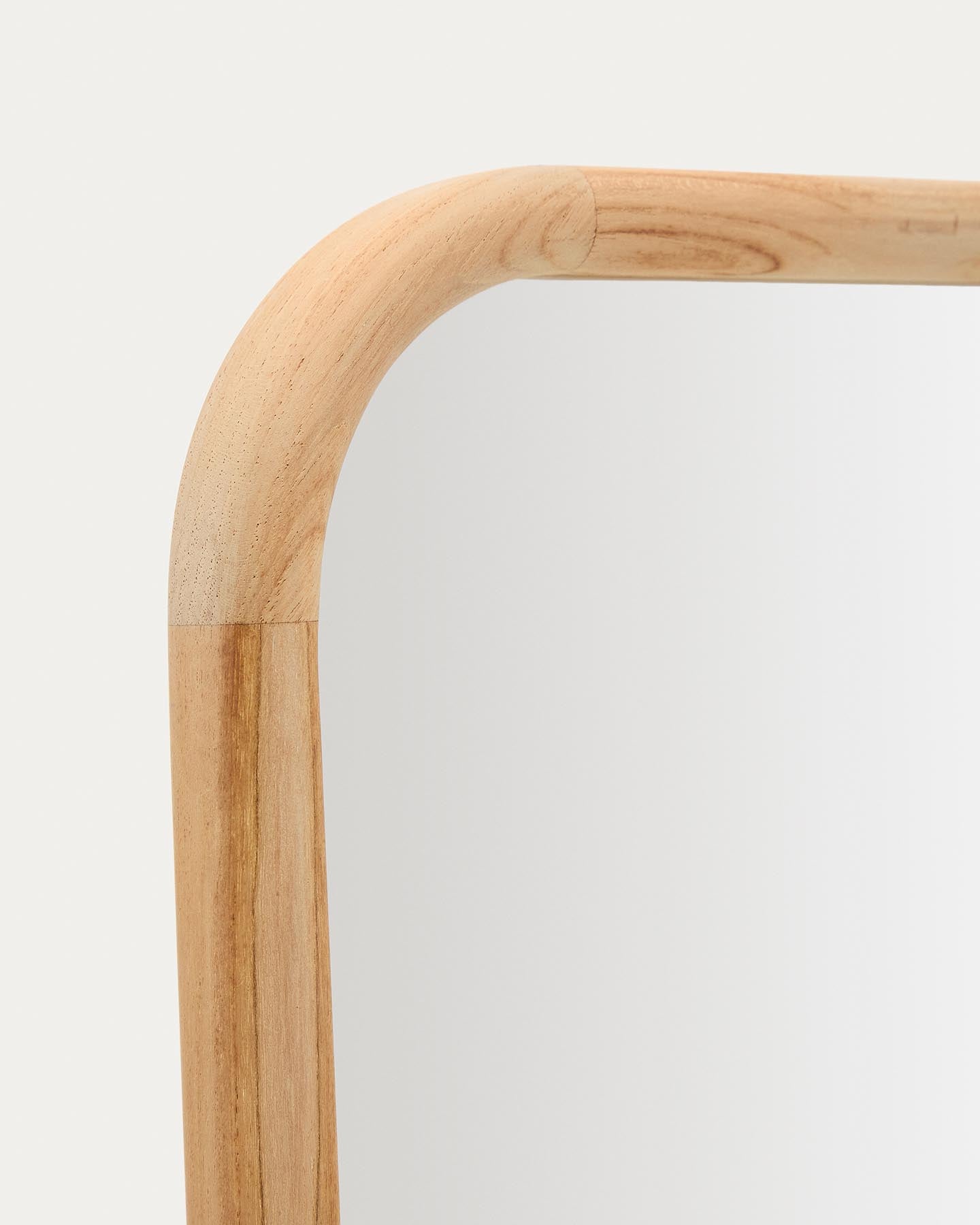 Spiegel Milsa aus Teakholz 54 x 154 cm FSC 100 % in Braun präsentiert im Onlineshop von KAQTU Design AG. Spiegel ist von Kave Home