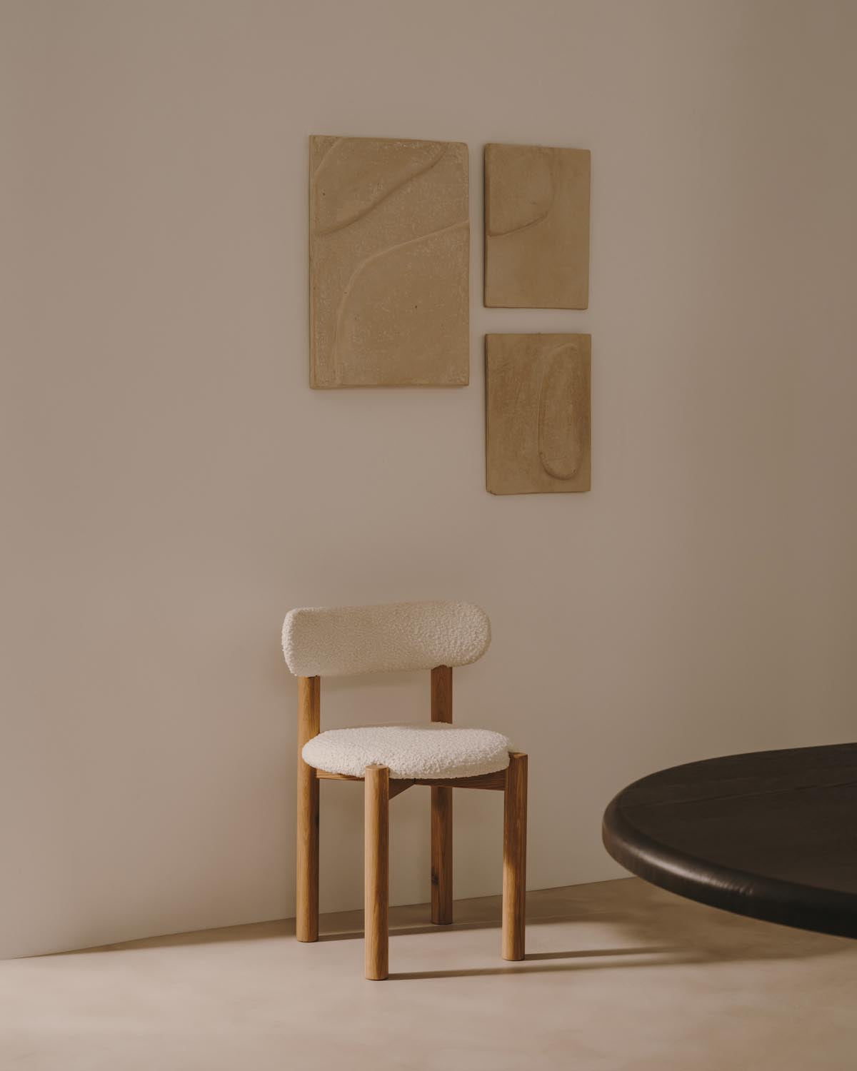 Mirta Bild aus Pappmaché in Beige 40 x 58 cm in Beige präsentiert im Onlineshop von KAQTU Design AG. Bild ist von Kave Home