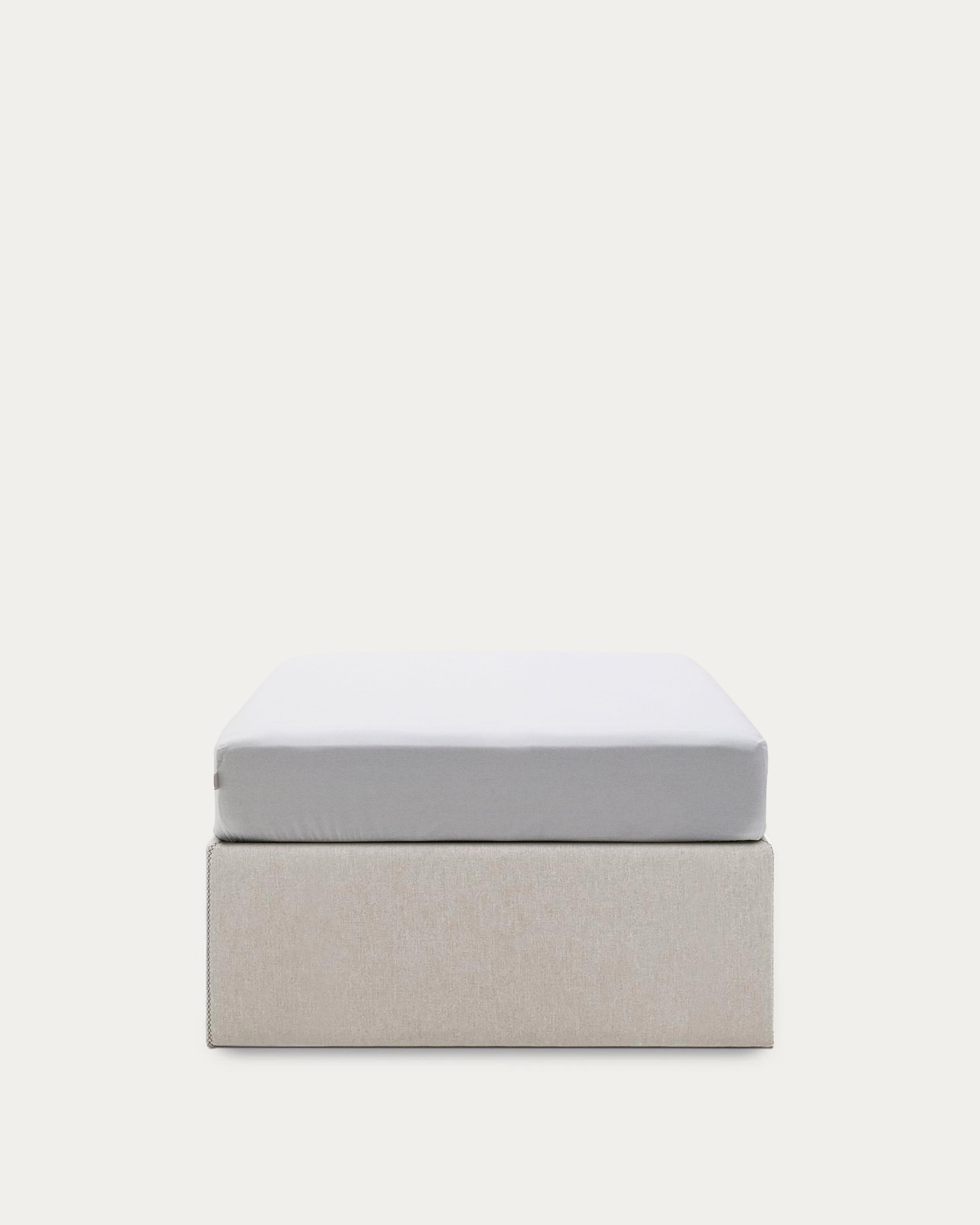 Elegantes, beiges Bettgestell mit Stauraum, schmutzabweisendem Stoff und automatischem Schliessmechanismus.